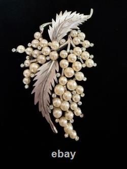 Vintage Crown Trifari Signed Grape Leaf Pearl & Rhinestone Silver tone Brooch