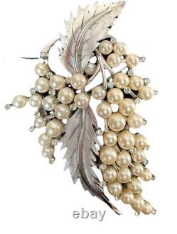 Vintage Crown Trifari Signed Grape Leaf Pearl & Rhinestone Silver tone Brooch