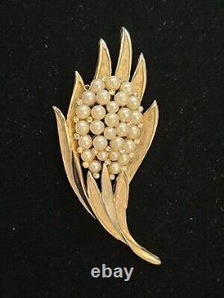 Vintage Crown Triffari Brooch Pin Gold Tone Pearl Rhinestone Cluster MCM Signed