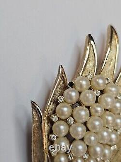 Vintage Crown Triffari Brooch Pin Gold Tone Pearl Rhinestone Cluster MCM Signed