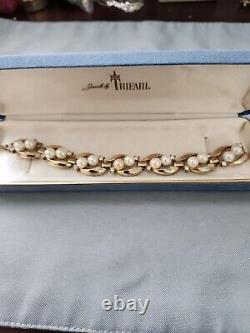 Vintage Signed Crown Trifari Alfred Philippe Faux Pearl Rhinestone Bracelet 7.5