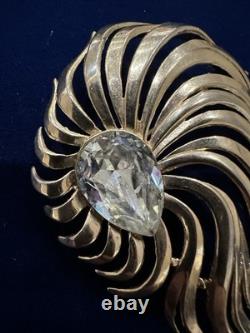 Vintage Signed Crown Trifari Pat. Pending Brooch Alfred Philippe Lgr 2 3/4 Mint
