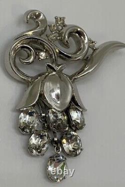 Vintage Signed Crown Trifari Silver Toned Alfred Philippe Rhinestone Brooch