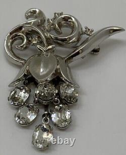 Vintage Signed Crown Trifari Silver Toned Alfred Philippe Rhinestone Brooch