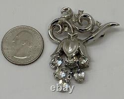 Vintage Signed Crown Trifari Silver Toned Alfred Philippe Rhinestone Brooch