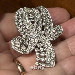 Vintage Signed Trifari Alfred Philippe Pave' Rhinestone Fur Clip Pin Rhodium