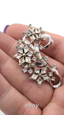 Vintage TRIFARI Alfred Philippe Twinkle Rhinestone Brooch Pat Pend