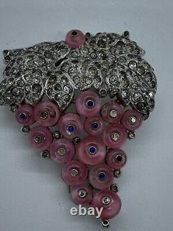 Vintage Trifari Alfred Philippe 1940s Signed Pink Glass Grapes Brooch Fur Clip