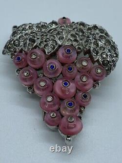 Vintage Trifari Alfred Philippe 1940s Signed Pink Glass Grapes Brooch Pin Pat Pd