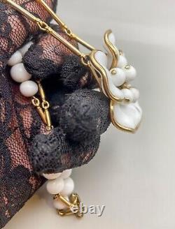 Vintage Trifari Alfred Philippe Milk Molded Glass Flower Necklace Choker 1950-s
