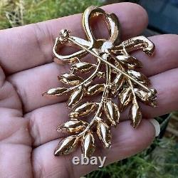 Vintage Trifari Alfred Philippe Pat Pend Clear Rhinestone Leaf Marquise Brooch