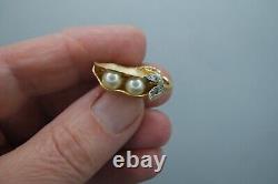 Vintage Trifari Alfred Philippe Pea Pod Brooch Earrings Set Rhinestone Gold Tone