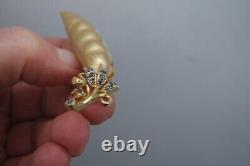 Vintage Trifari Alfred Philippe Pea Pod Brooch Earrings Set Rhinestone Gold Tone