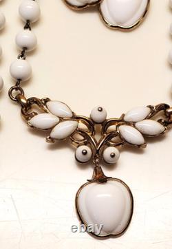 Vintage Trifari, Alfred Philippe, White Apple set, Necklace, Earrings, Bracelet