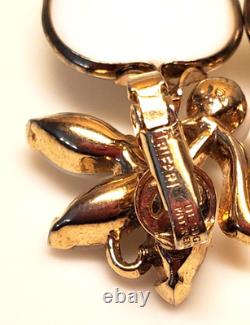 Vintage Trifari, Alfred Philippe, White Apple set, Necklace, Earrings, Bracelet