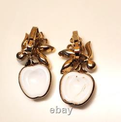 Vintage Trifari, Alfred Philippe, White Apple set, Necklace, Earrings, Bracelet