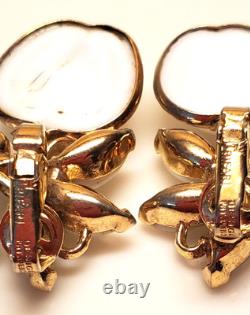 Vintage Trifari, Alfred Philippe, White Apple set, Necklace, Earrings, Bracelet