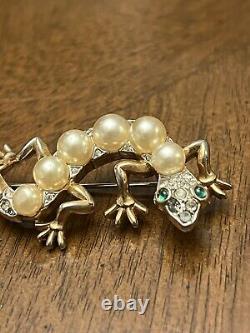 Vintage Trifari Brooch Alfred Philippe Reptile Lizard Faux Pearls Emerald Eyes