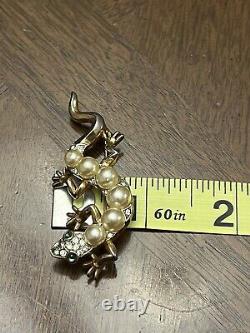 Vintage Trifari Brooch Alfred Philippe Reptile Lizard Faux Pearls Emerald Eyes