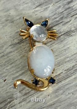 Vintage Trifari Brooch Pin RARE Alfred Philippe Slinky Cat Moonstone Cabochon
