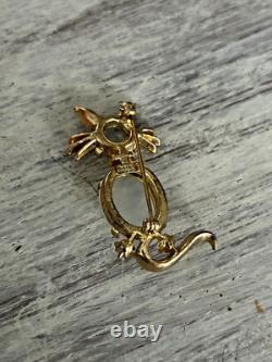 Vintage Trifari Brooch Pin RARE Alfred Philippe Slinky Cat Moonstone Cabochon
