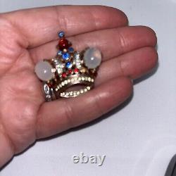 Vintage Trifari Crown Brooch by Alfred Philippe Pat. 137542