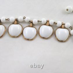 Vintage Trifari Milk Glass Apple Necklace Alfred Philippe White 18