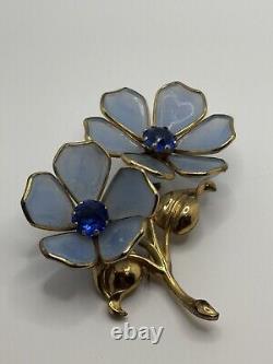 Vintage Trifari Unsigned Poured Glass Rhinestone Flower Fur Clip Alfred Philippe