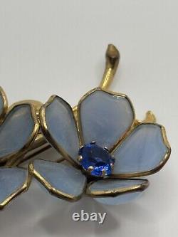 Vintage Trifari Unsigned Poured Glass Rhinestone Flower Fur Clip Alfred Philippe