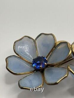 Vintage Trifari Unsigned Poured Glass Rhinestone Flower Fur Clip Alfred Philippe