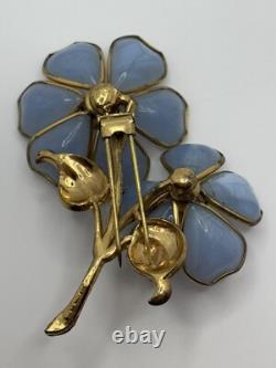 Vintage Trifari Unsigned Poured Glass Rhinestone Flower Fur Clip Alfred Philippe