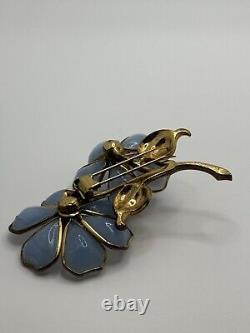 Vintage Trifari Unsigned Poured Glass Rhinestone Flower Fur Clip Alfred Philippe