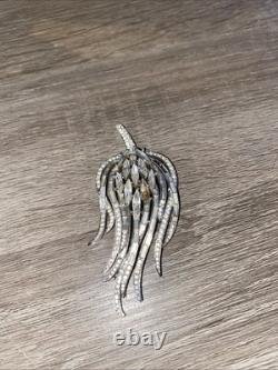 Vintage crown trifari alfred philippe brooch Read