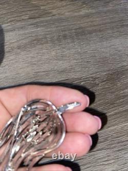 Vintage crown trifari alfred philippe brooch Read