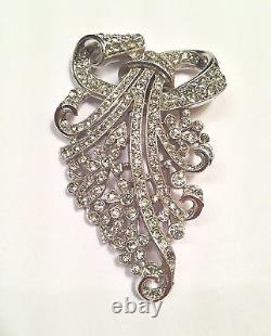 Vtg 1938-42 A. Philippe Crown Trifari Rhodium Rhinestone Flower Scroll Clip