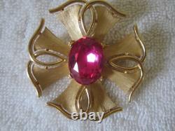 Vtg Alfred Philippe Crown Trifari Maltese Cross Brushed Gold Brooch Faceted Ston