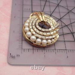 Vtg Alfred Philippe Trifari Simulated Pearl Swirl Clear Rhinestone Gold Tone Pin
