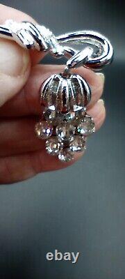 Vtg. Crown TRIFARI Alfred Philippe GRAPE CLUSTER WATERFALL Brooch Silvertone