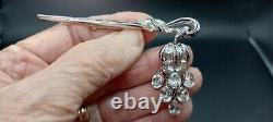 Vtg. Crown TRIFARI Alfred Philippe GRAPE CLUSTER WATERFALL Brooch Silvertone