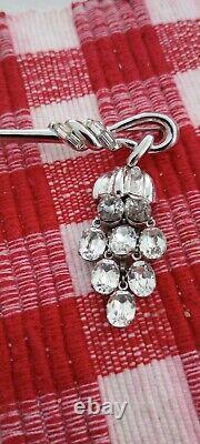 Vtg. Crown TRIFARI Alfred Philippe GRAPE CLUSTER WATERFALL Brooch Silvertone