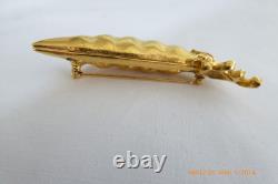 Vtg Crown Trifari A. Philippe Gold & Pearl Pea Pod Brooch Pin & Earrings Set