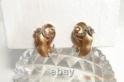 Vtg Crown Trifari A. Philippe Gold & Pearl Pea Pod Brooch Pin & Earrings Set