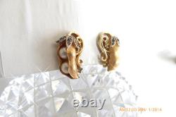 Vtg Crown Trifari A. Philippe Gold & Pearl Pea Pod Brooch Pin & Earrings Set