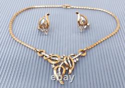 Vtg Crown Trifari Alfred Philippe White Rhinestone Gold tone Necklace Earrings