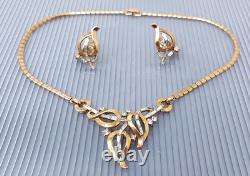 Vtg Crown Trifari Alfred Philippe White Rhinestone Gold tone Necklace Earrings