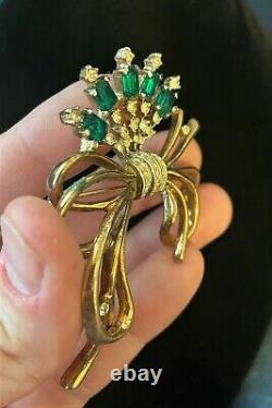 Vtg Gold Bow Emerald Green Rhinestone Crown TRIFARI Alfred Philippe Brooch Pin