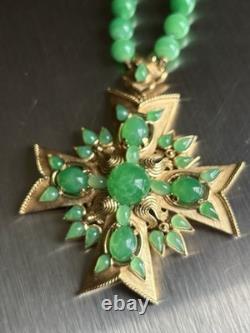 Vtg Trifari Jewels of India Green Glass Bead Maltese Cross Necklace