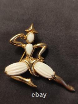 Vtg trifari alfred philippe brooch Ballerina Man